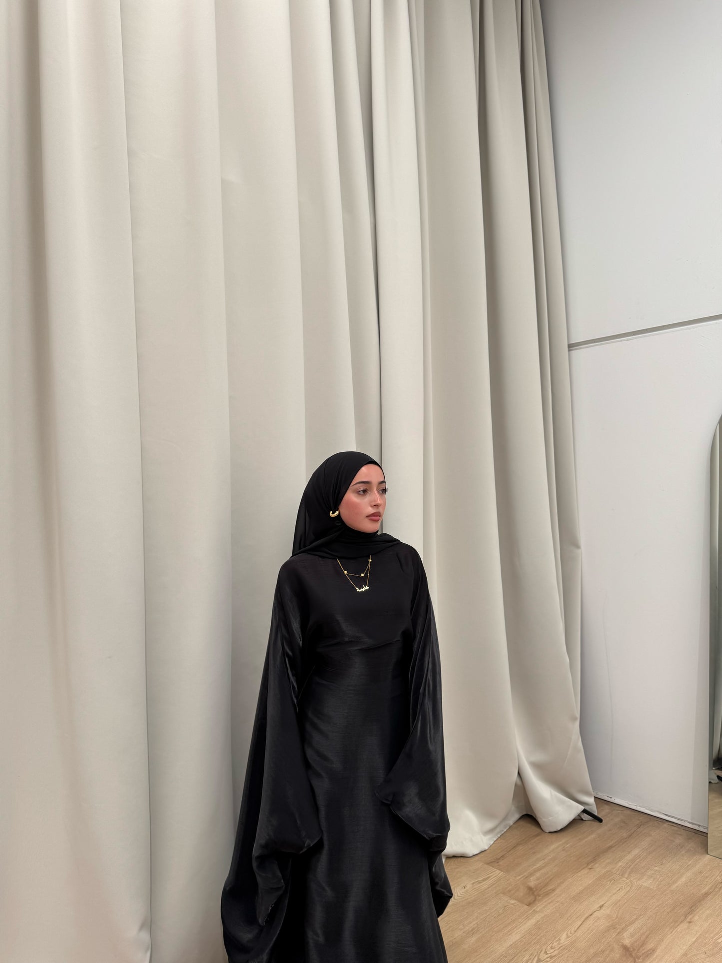Zayna Kaftan | Qamar Noir
