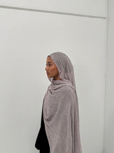 Load image into Gallery viewer, Crinkle Rayon Hijab // Blush