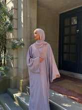 Load image into Gallery viewer, Daneen abaya | Desert Rose (4pc)