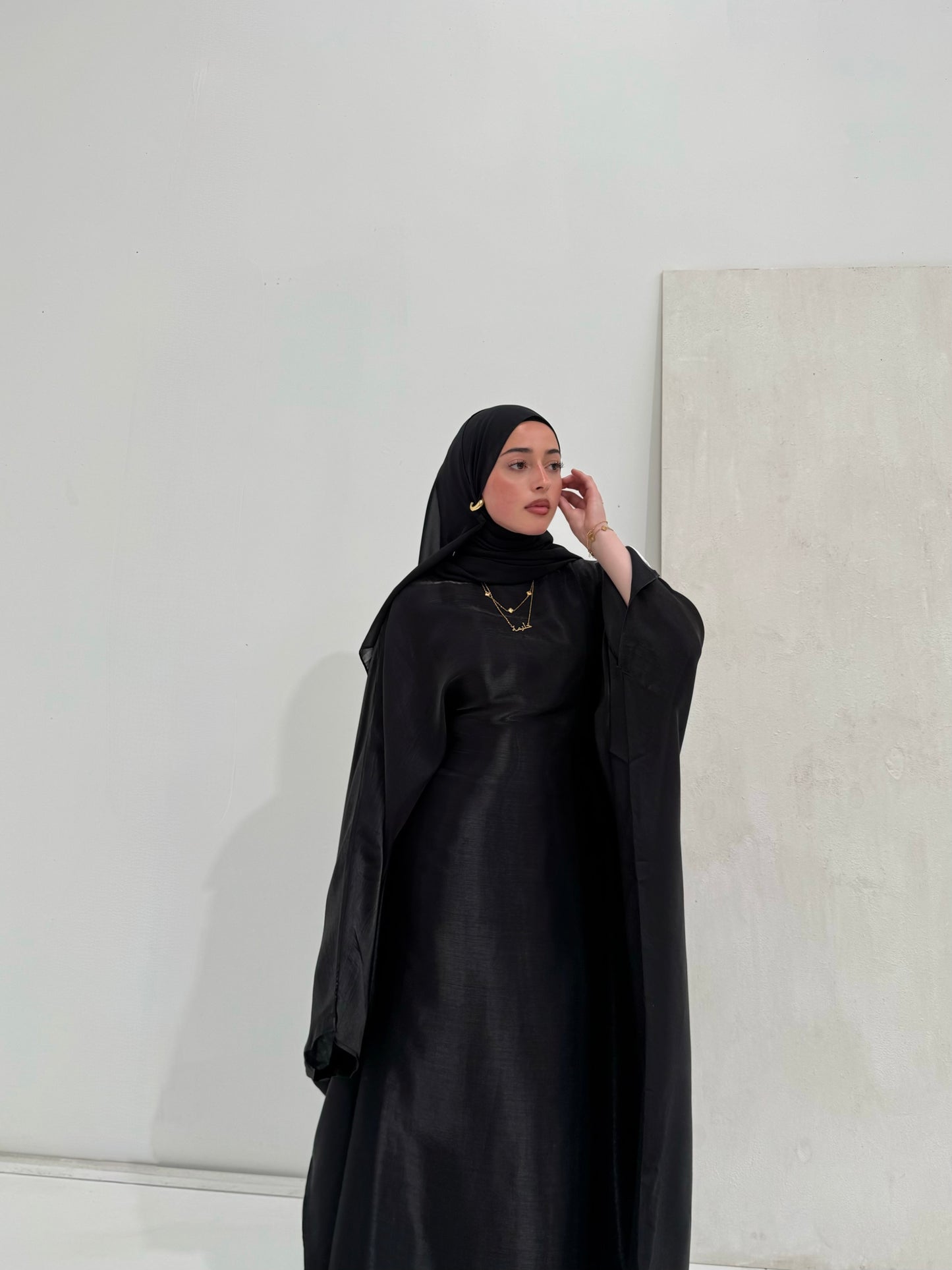 Zayna Kaftan | Qamar Noir