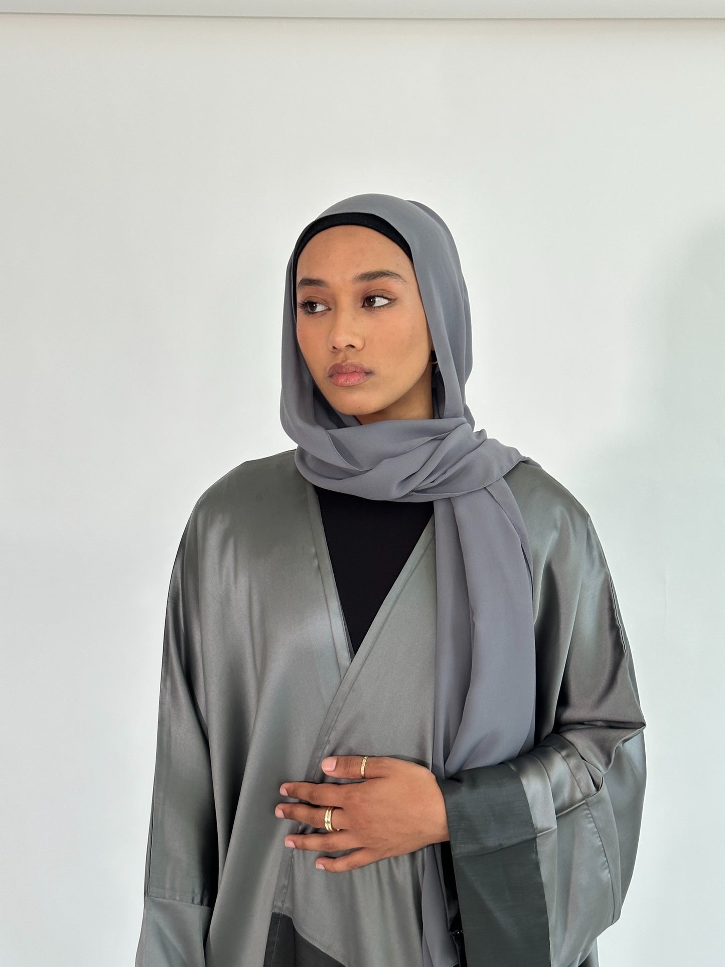 Malika Silk Abaya Set| Silver