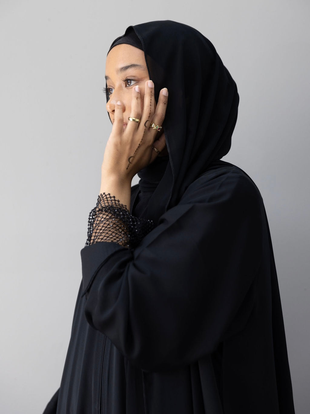 Qamari Abaya